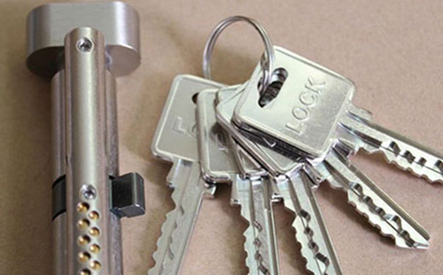 沈陽(yáng)轎車(chē)配遙控鑰匙多少錢(qián)